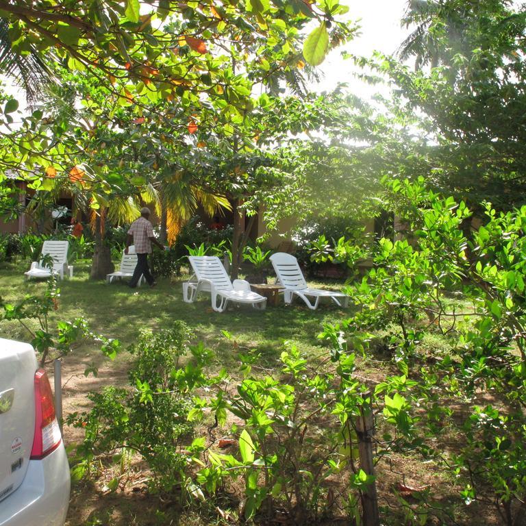 Shahira Hotel Nilaveli Oda fotoğraf